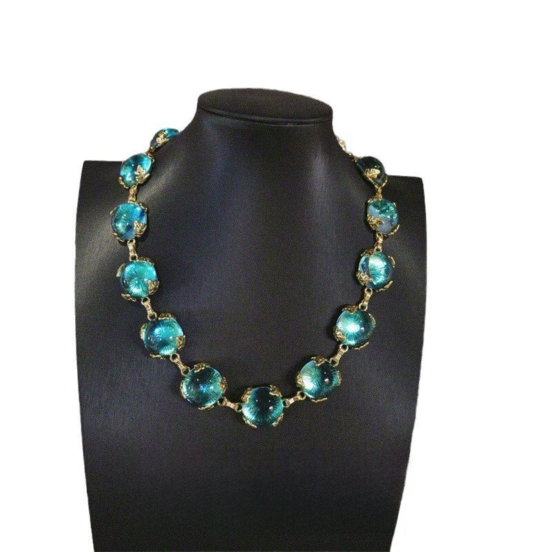 Lagunenlicht · Vintage-Halskette mit Teal-Glascabochon