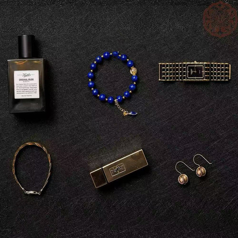 Bracelet Midnight Leaf · Lapis Lazuli avec accent en or et pendentif (10mm)