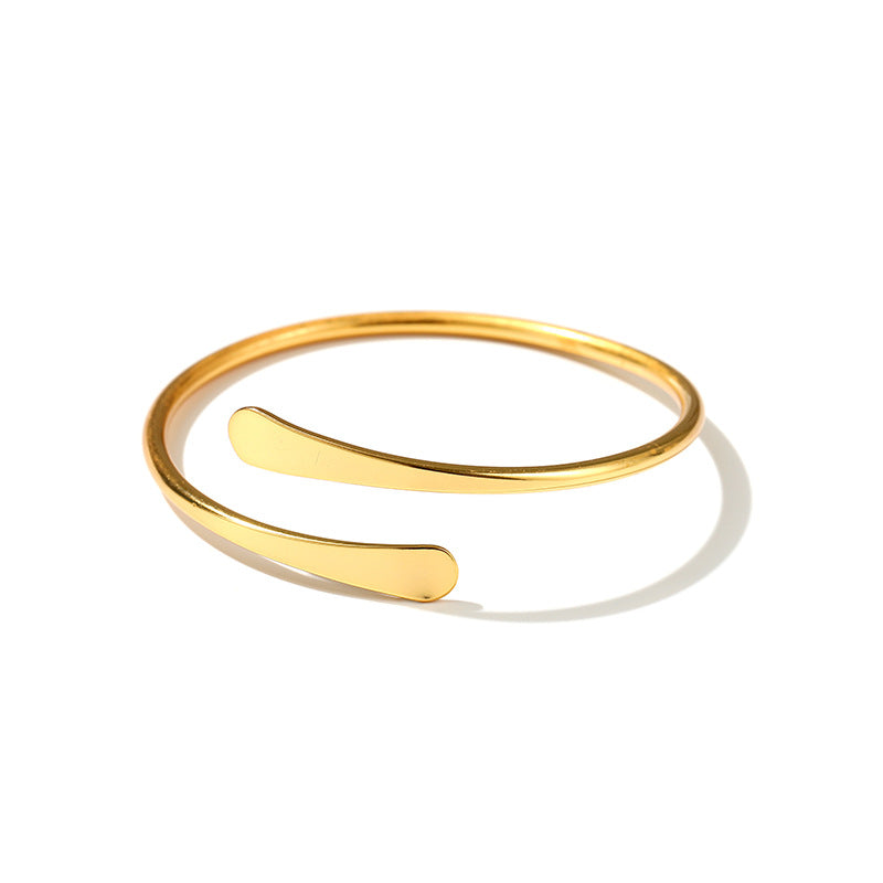 Golden Drift · Minimalist Open Cuff Bracelet