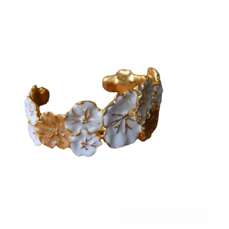 Golden Bloom · Vintage Florales Emaille-Armspange