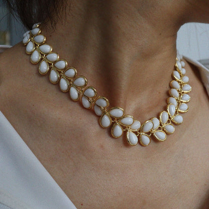 Ivory Vines · Vintage Weißes Glasblatt Collier Schmuckset
