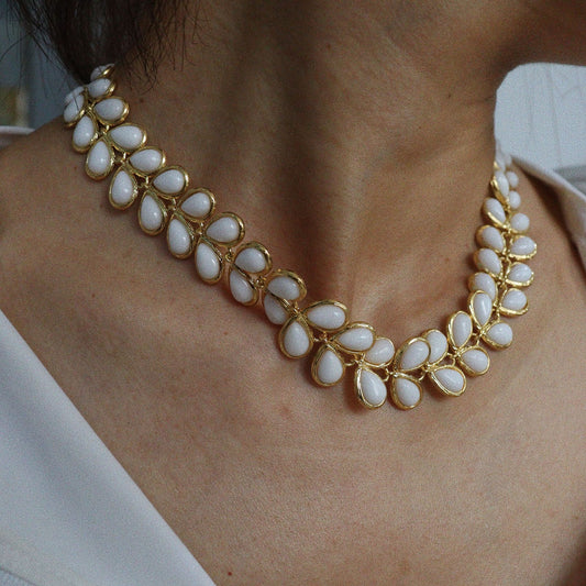 Ivory Vines · Vintage Weißes Glasblatt Collier Schmuckset