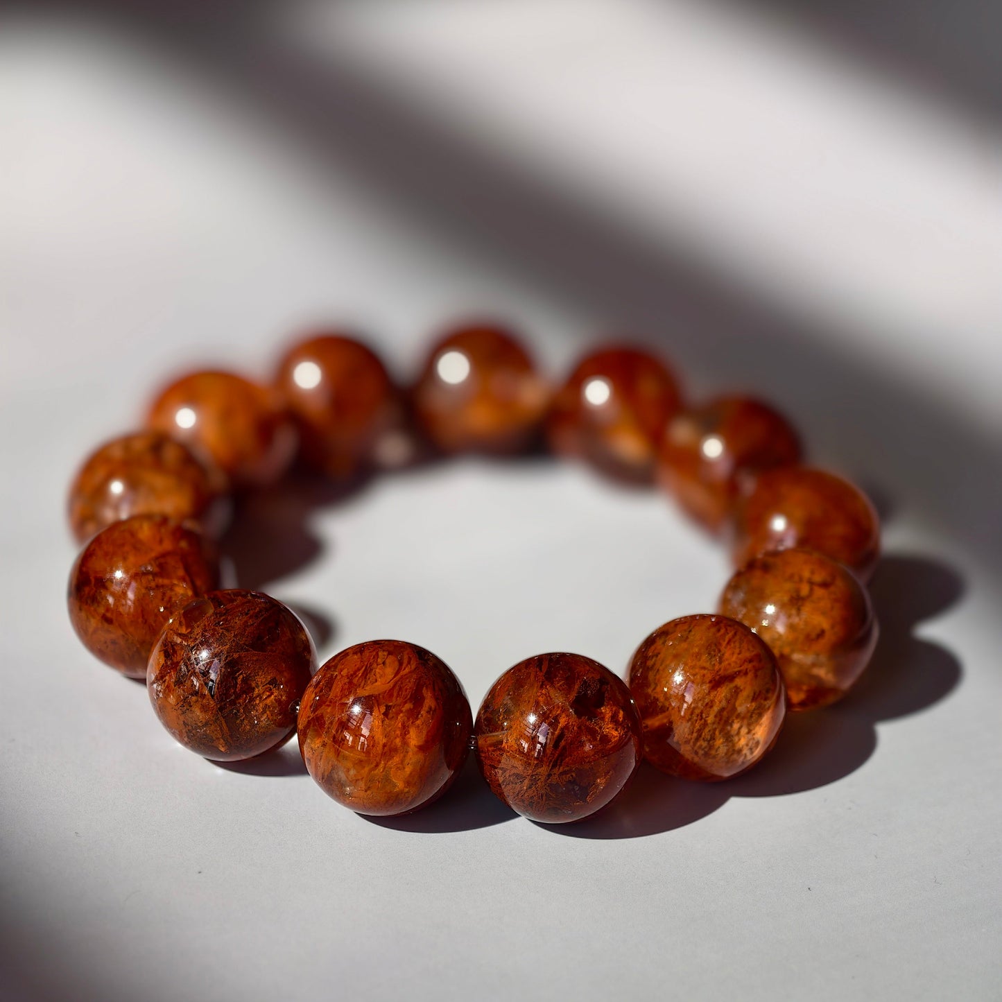 グラウンディングとモチベーションのためのレピドクロサイトクォーツ