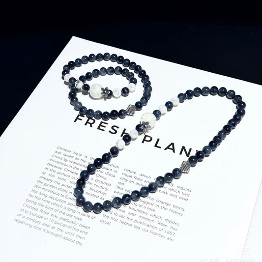 Snowdepth Whispers · Blue Rabbit Hair & Snow Phantom Crystal Bracelet